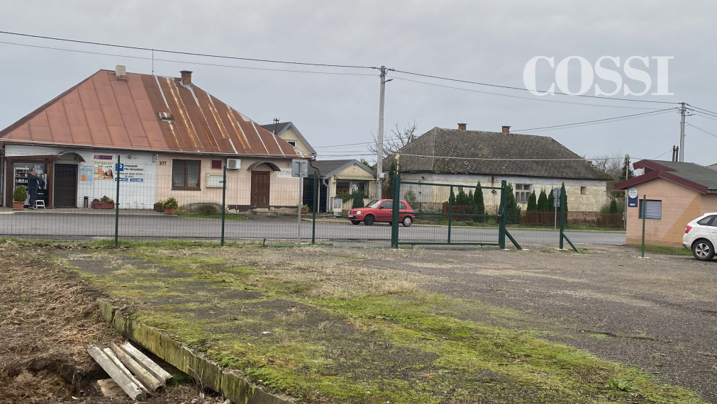 RODINNÝ DOM A PREDAJŇA